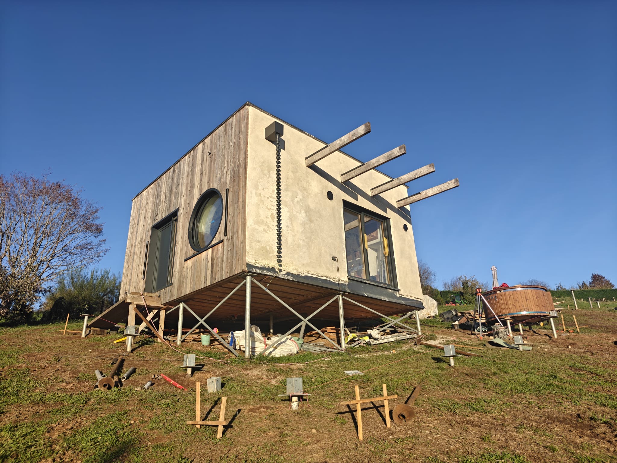 f0e51ac3-8e5d-4e80-a90e-21aab73e5232